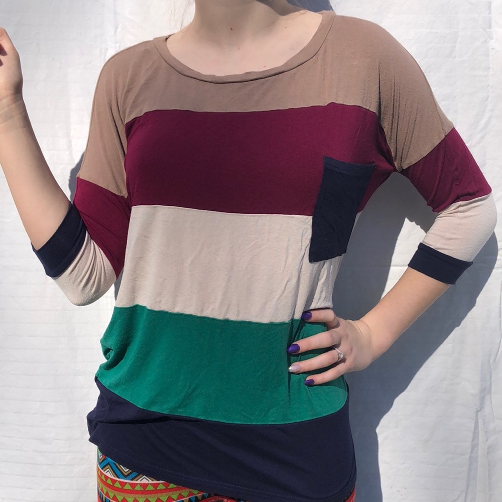 Cotton light weight mid length sleeve top